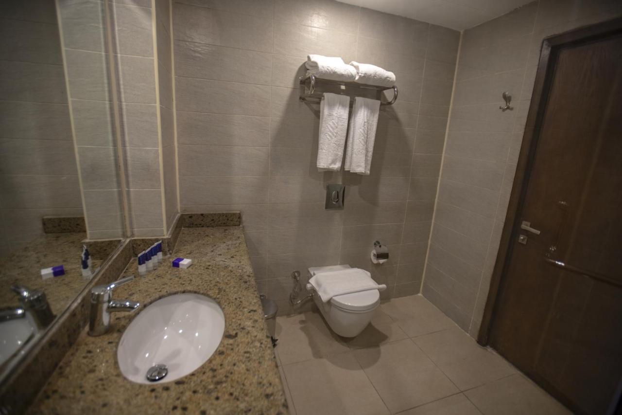 Stay Inn Cairo Hotel Giza ภายนอก รูปภาพ